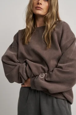 Essentials Vintage Washed Sweater - Cocoa