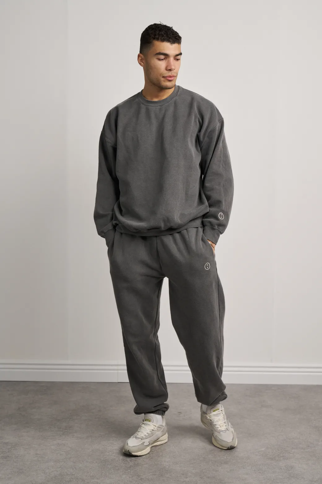 Essentials Vintage Washed Sweater - Charcoal