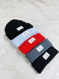 Vice 84 'Sports Club' Ribbed Beanie - Black